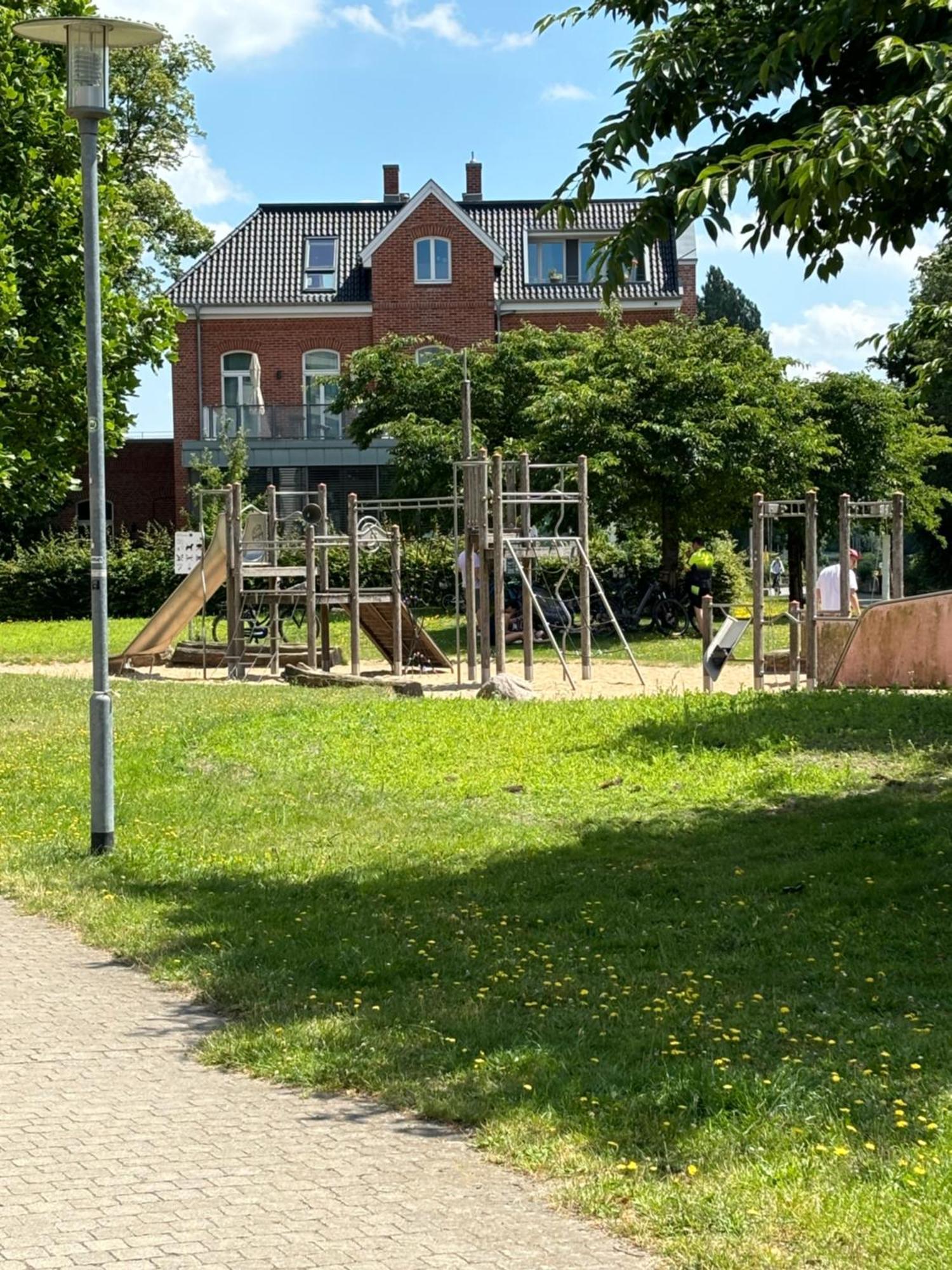 Penthouse-Wohnung Mit Flussblick Oldenburg Eksteriør billede